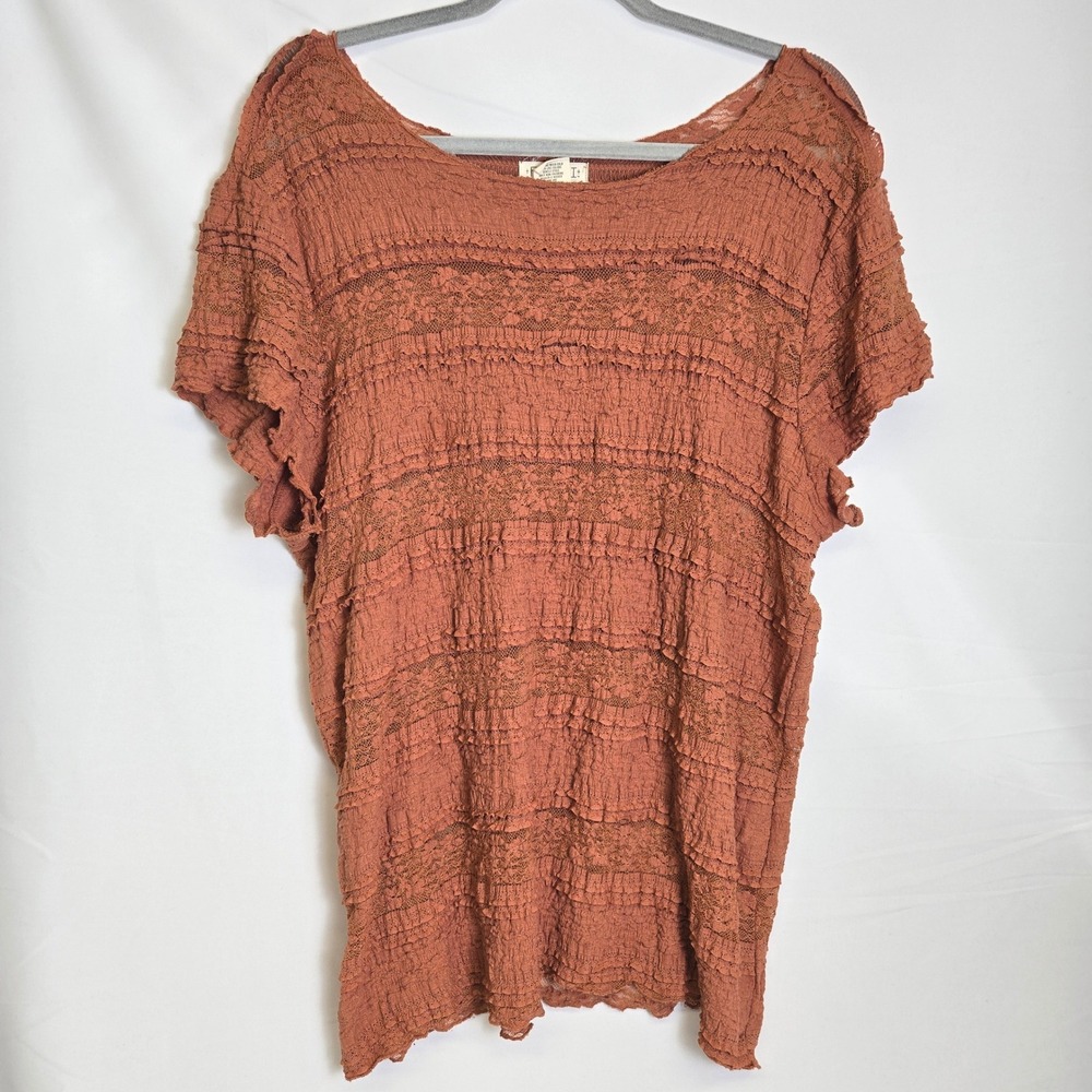 Torrid Festi Pieced Lace Top Semi Sheer Short Sleeve Orange Size 2 18/20 2X READ